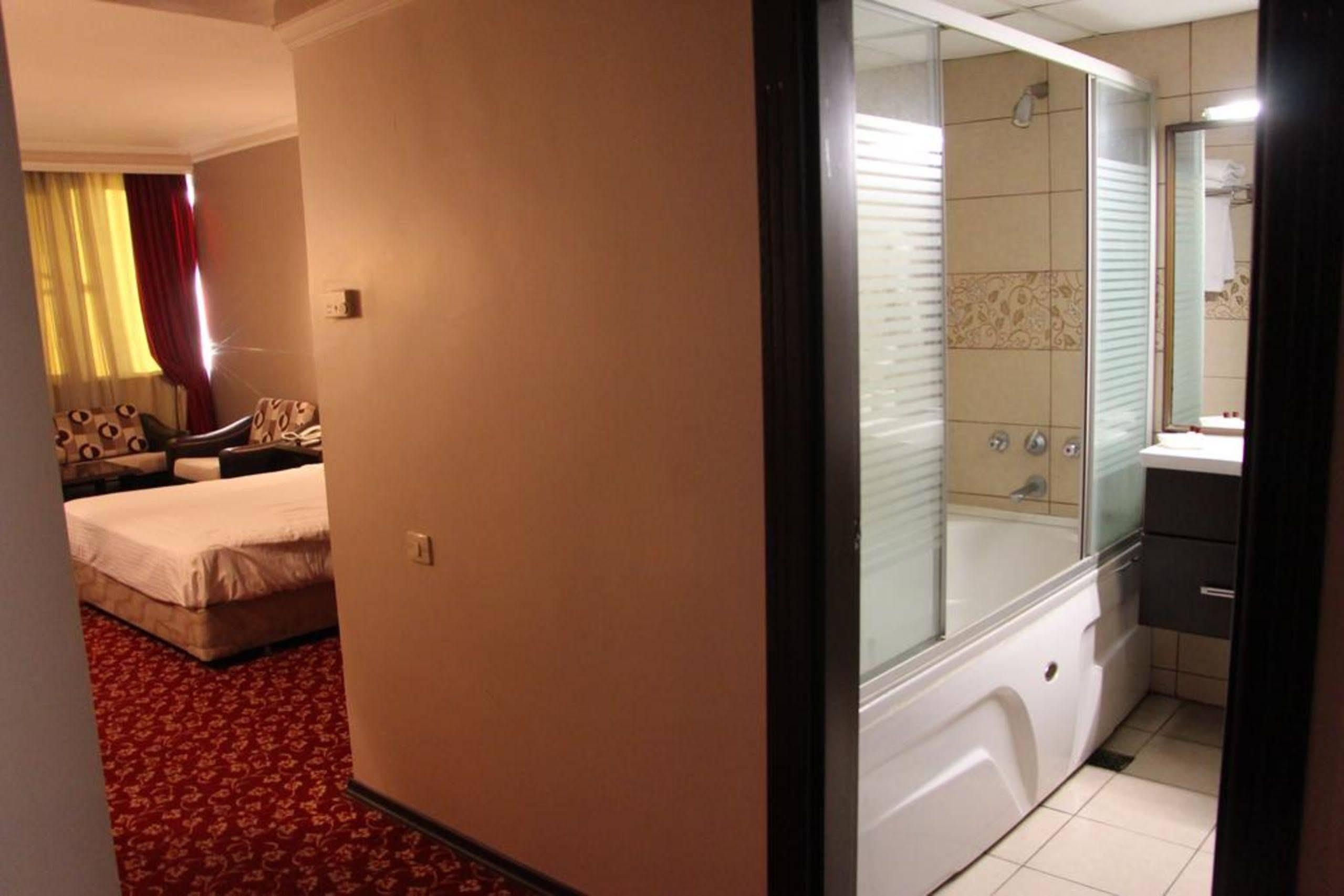 Akyuz Hotel Ankara Exteriör bild